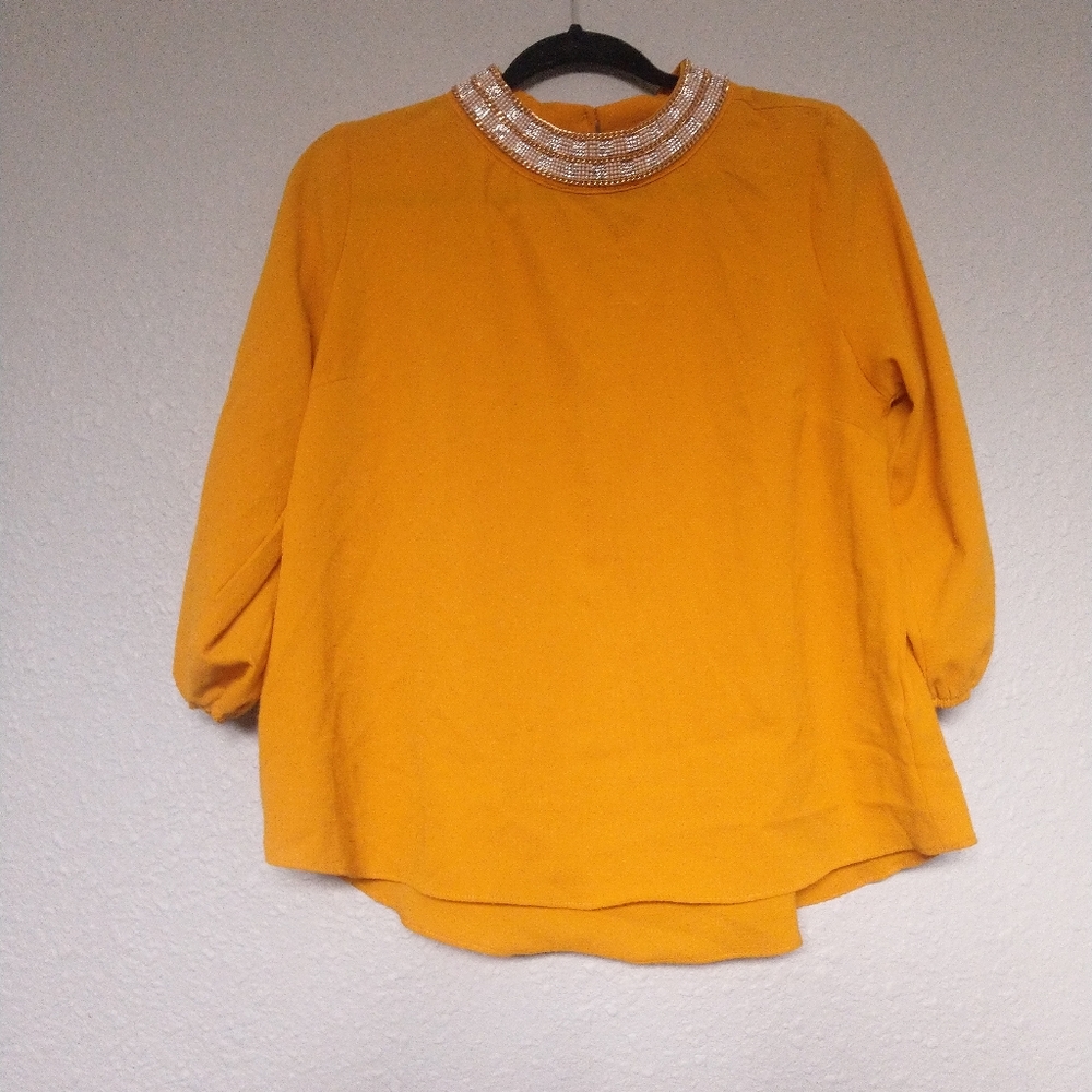 XL Mustard yellow blouse with collar - Picture 9 of 11